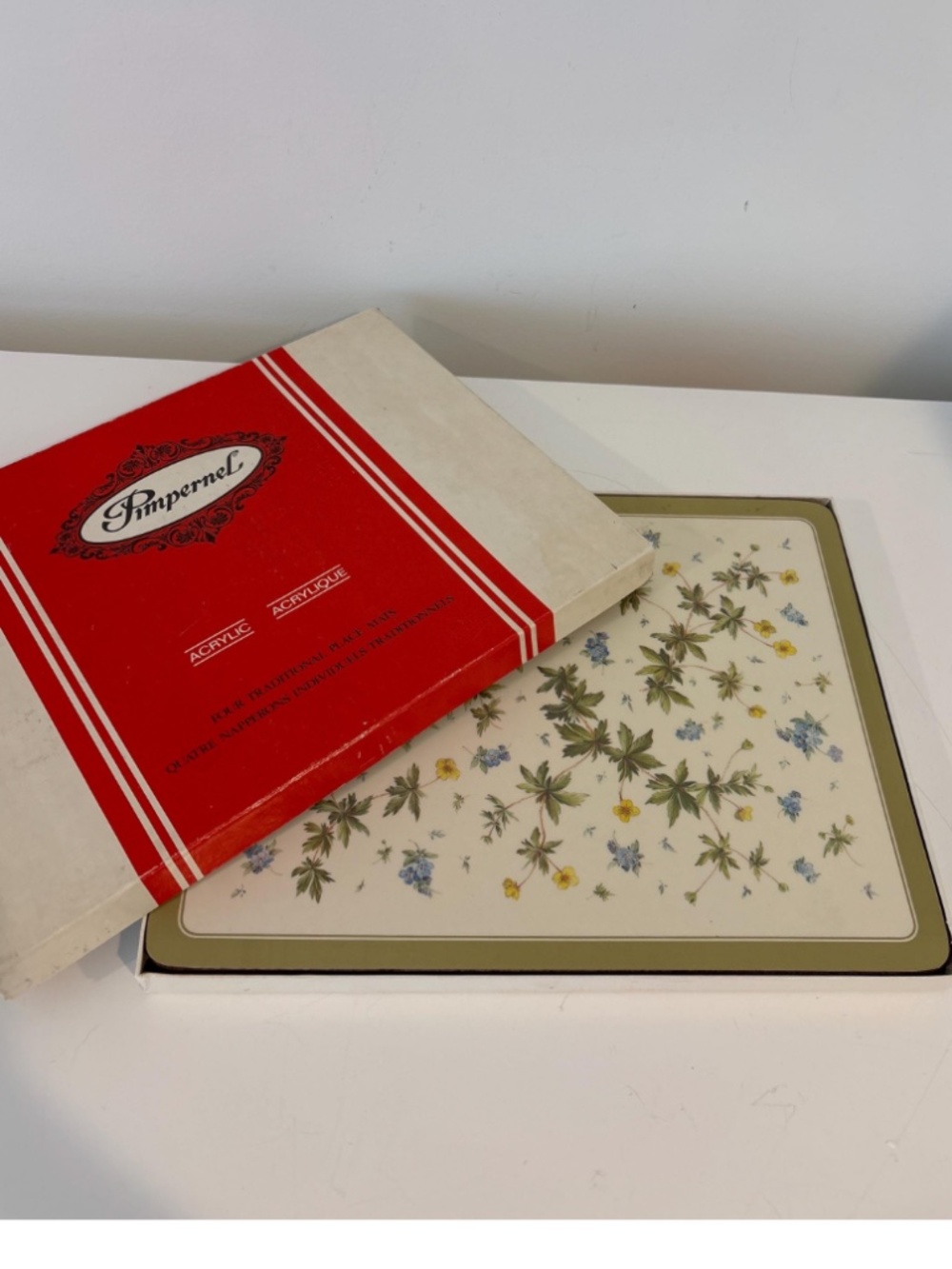 Vintage Pimpernel Floral Lace Collection Place mats SET of FOUR in box England